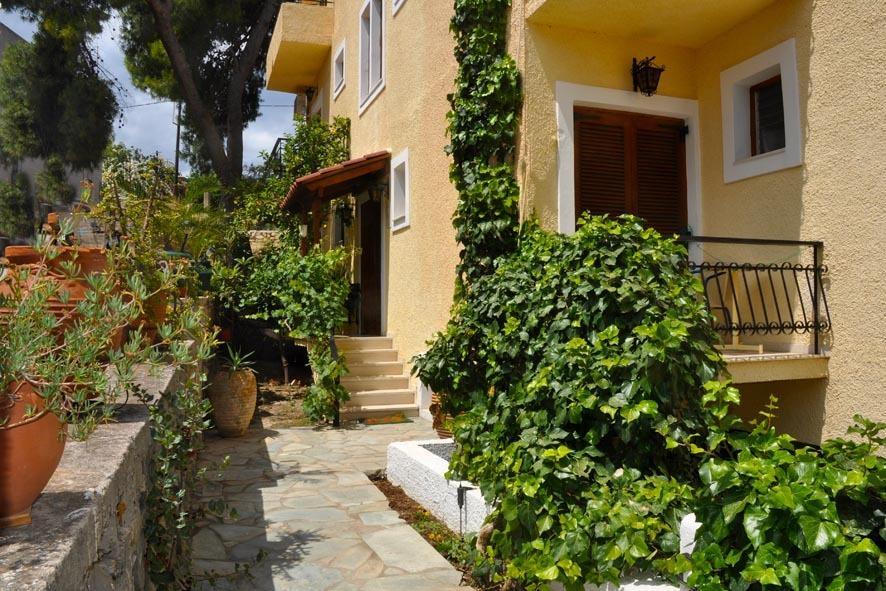 Artemis Rooms Agia Marina  Exteriér fotografie