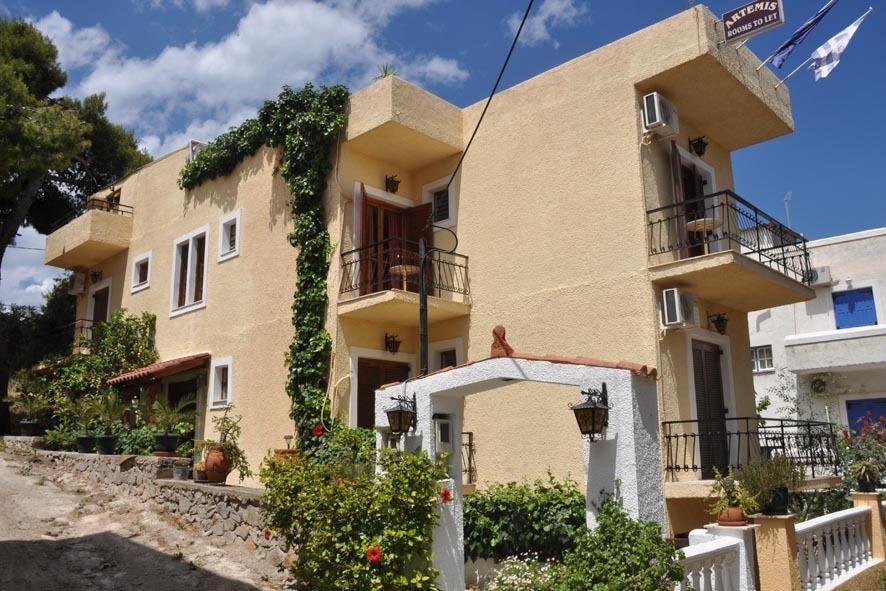 Artemis Rooms Agia Marina  Exteriér fotografie
