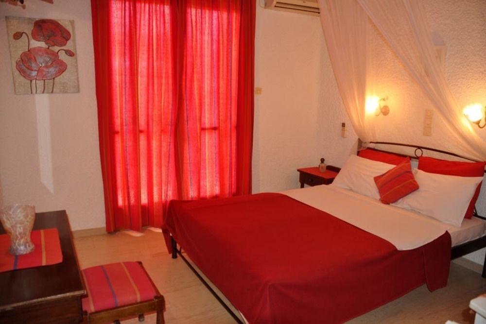 Artemis Rooms Agia Marina  Exteriér fotografie