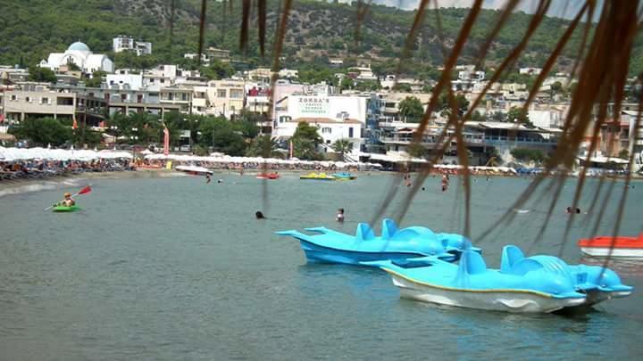 Artemis Rooms Agia Marina  Exteriér fotografie